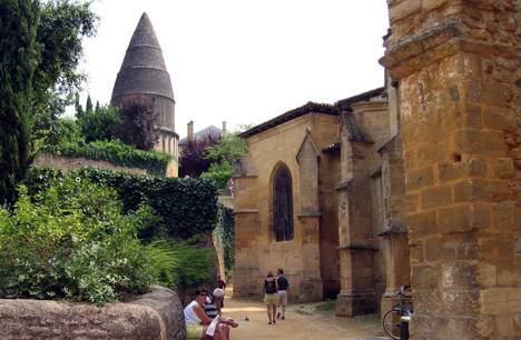 sarlat laterne des morts